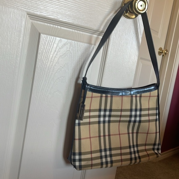 Burberry - Picture 2 of 2